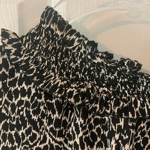 Talbots sleeveless blouse with tie front size small new with tags - Picture 6 of 8